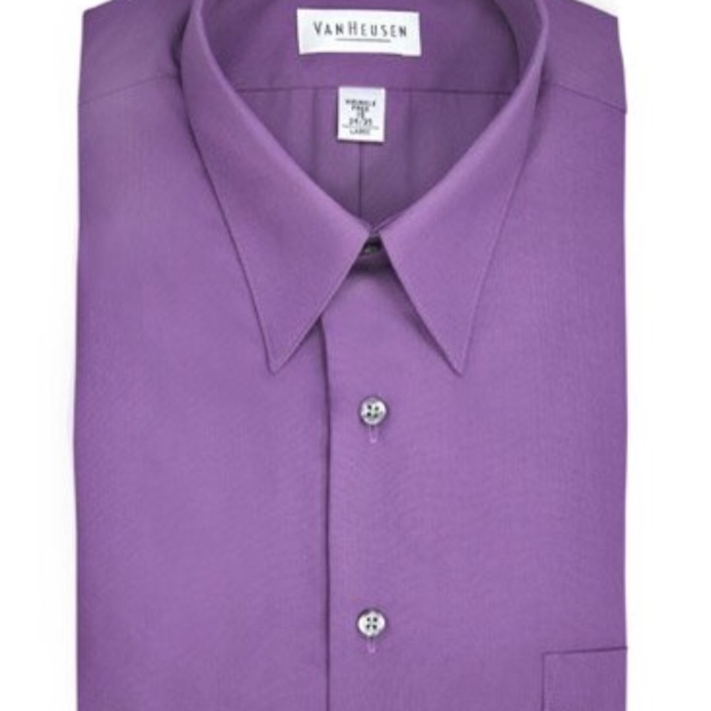 like new Van Heusen men’s button down dress shirt